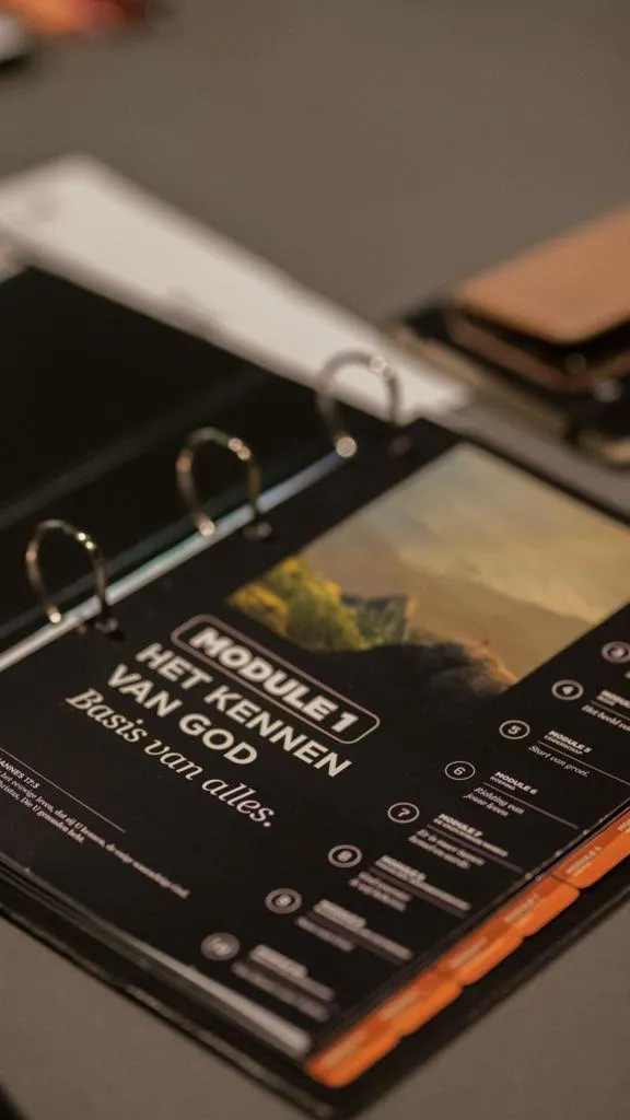 Bijbelschool map met lesmodules